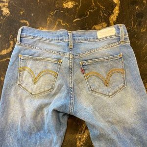 Levi’s new condition size one long
